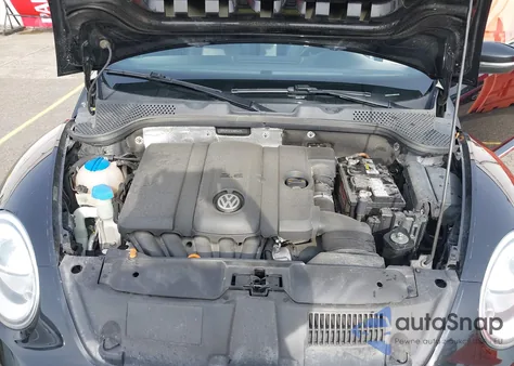 2012 Volkswagen Beetle 2.5L z USA, uszkodzony, nr VIN 3VWJP7AT4CM654435